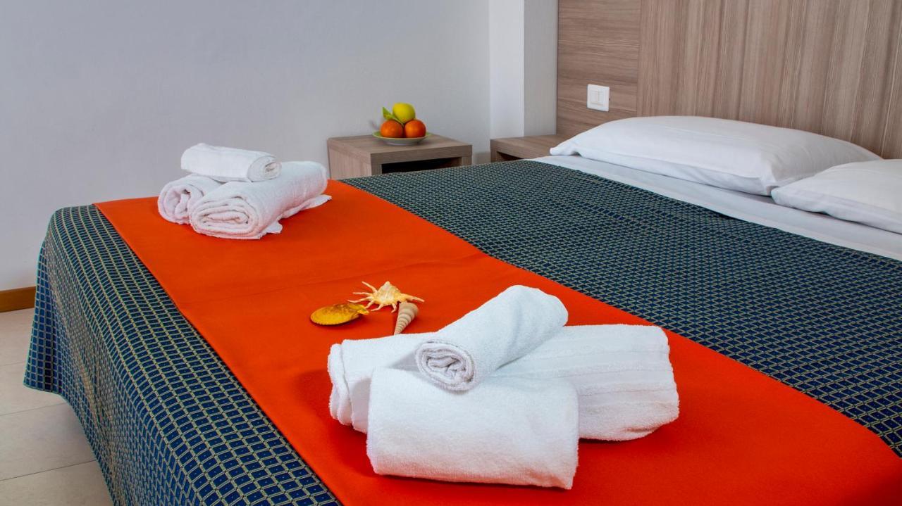 Hotel President'S Pesaro Exterior photo