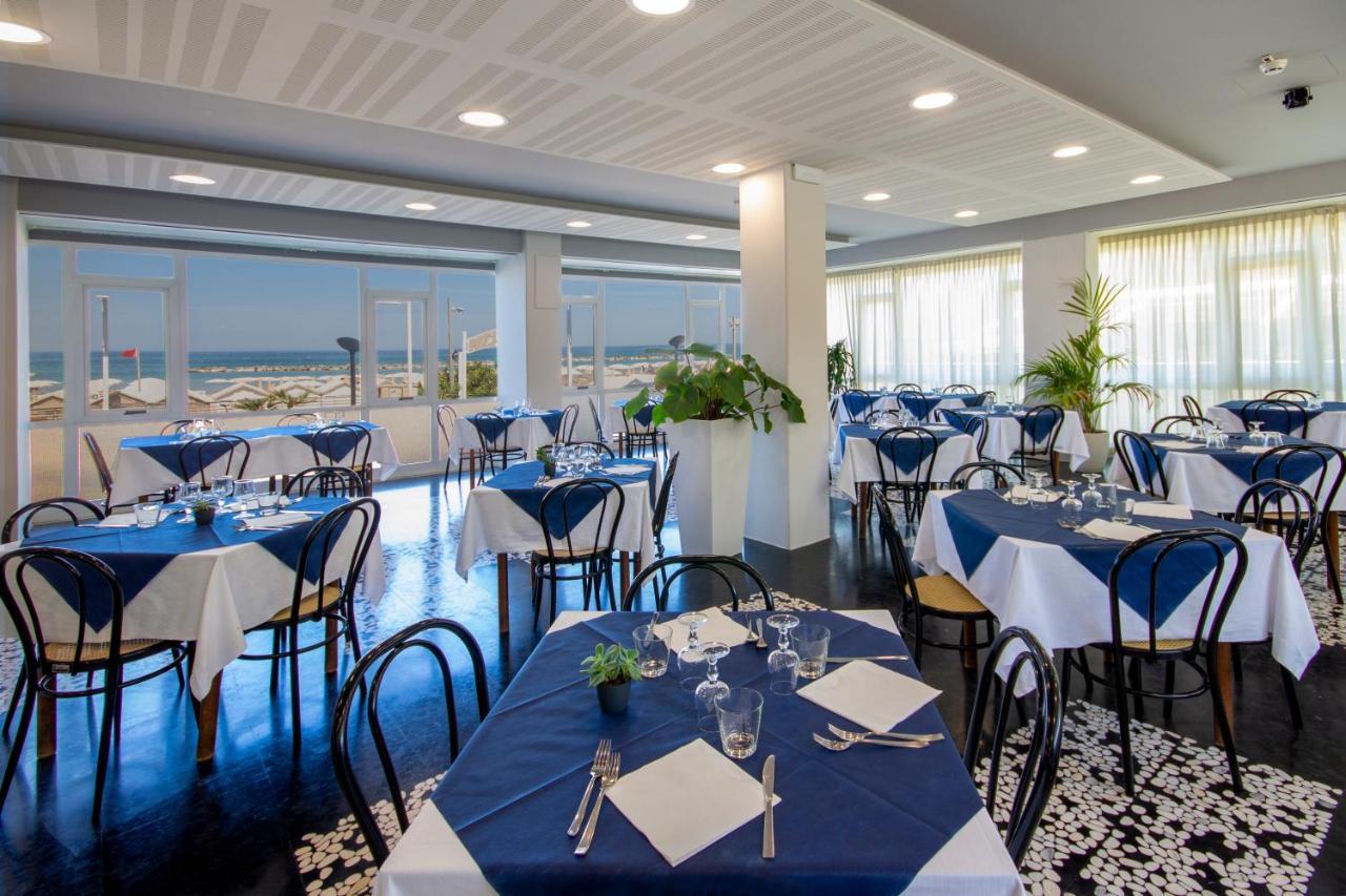 Hotel President'S Pesaro Exterior photo